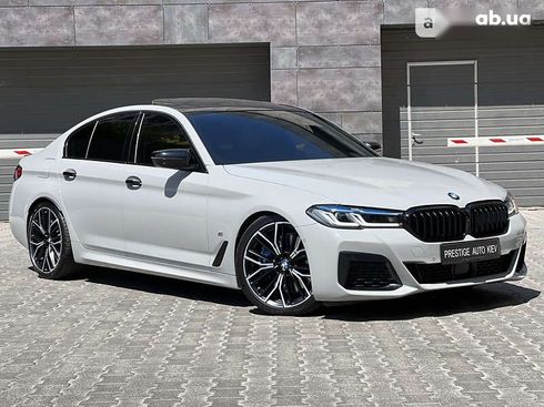 BMW 5 серия 2020 - фото 4