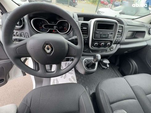 Renault Trafic 2020 - фото 19