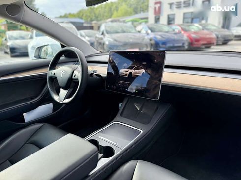 Tesla Model 3 2022 - фото 22