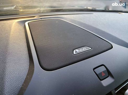 Lincoln Continental 2017 - фото 18