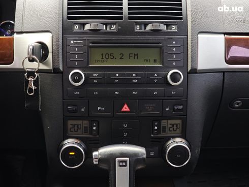 Volkswagen Touareg 2007 черный - фото 20