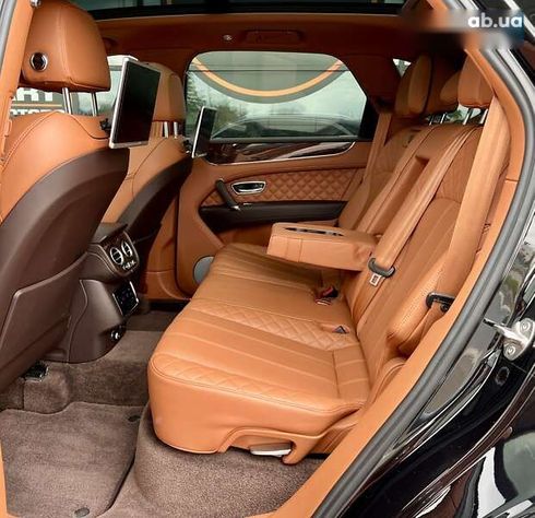 Bentley Bentayga 2017 - фото 30