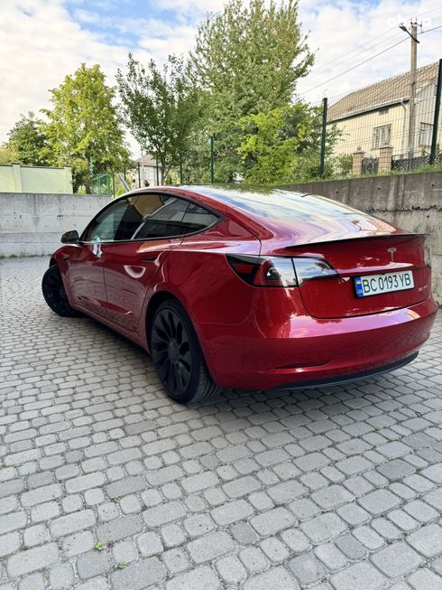 Tesla Model 3 2021 красный - фото 4