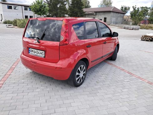 Nissan Note 2008 красный - фото 7