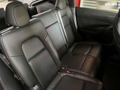 Tesla Model Y 2021 - фото 15