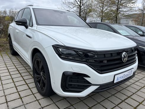 Volkswagen Touareg 2023 - фото 21