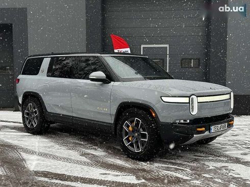 Rivian R1S 2023 - фото 9