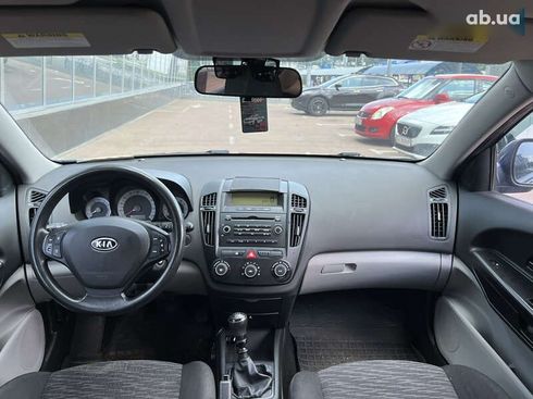 Kia Cee'd 2008 - фото 19