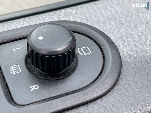 Volkswagen Multivan 2013 - фото 27