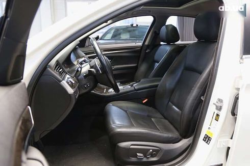 BMW 5 серия 2016 - фото 7