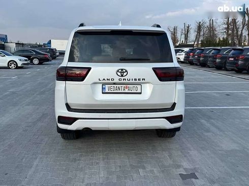 Toyota Land Cruiser 2022 - фото 6