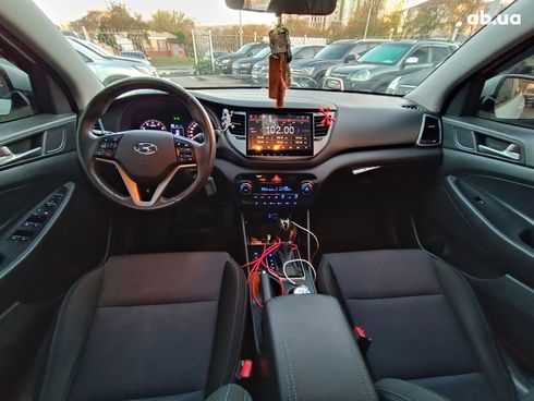 Hyundai Tucson 2017 белый - фото 16