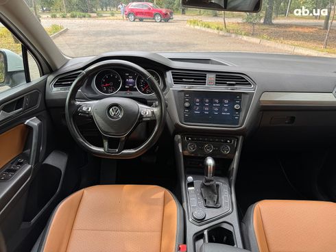 Volkswagen Tiguan 2019 белый - фото 17