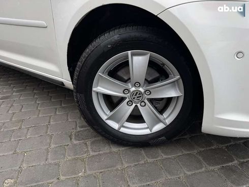 Volkswagen Touran 2011 - фото 7