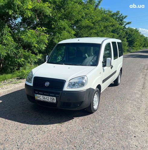 Fiat Doblo 2010 белый - фото 3