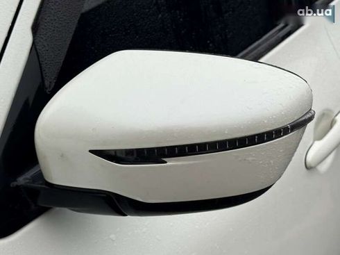 Nissan Juke 2019 - фото 17