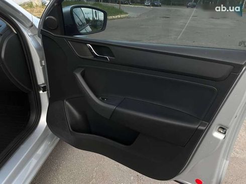 Skoda Rapid 2013 - фото 14