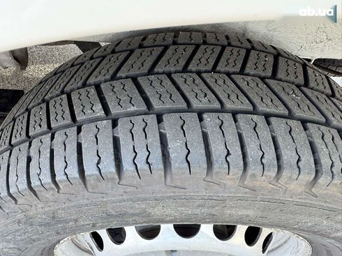 Volkswagen Crafter 2012 - фото 26