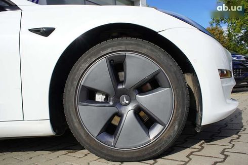 Tesla Model 3 2022 - фото 4