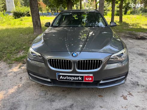 BMW 5 серия 2015 серый - фото 4