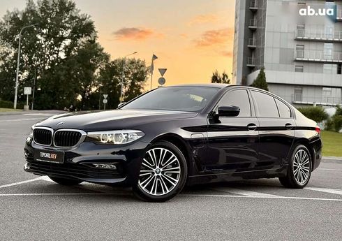BMW 5 серия 2017 - фото 5