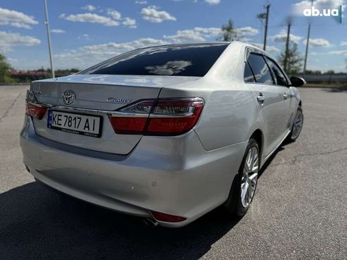 Toyota Camry 2017 - фото 6