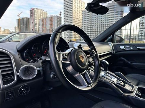 Porsche Cayenne 2015 - фото 15