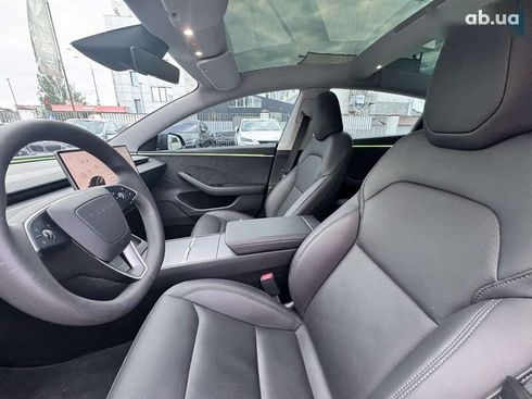 Tesla Model 3 2024 - фото 14