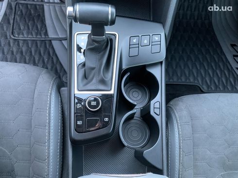 Kia Sportage 2023 белый - фото 36