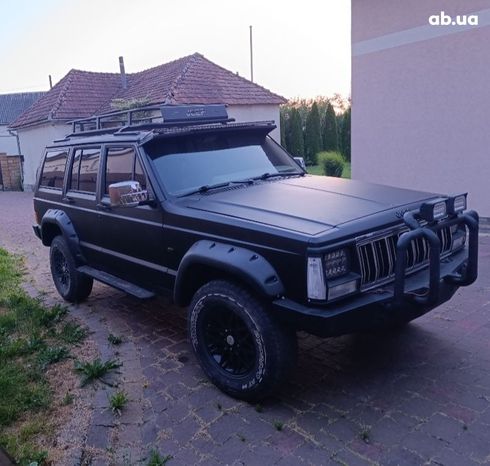 Jeep Cherokee 1992 черный - фото 3