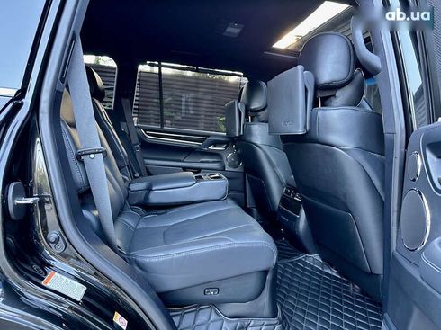 Lexus LX 2019 - фото 28