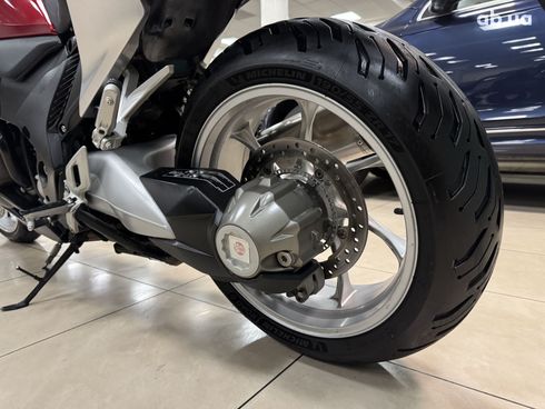 Honda VFR 2011 красный - фото 3