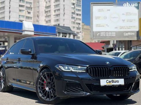 BMW 5 серия 2021 - фото 3