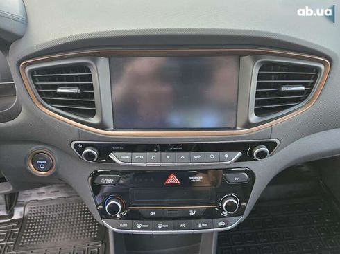 Hyundai Ioniq 2019 - фото 26