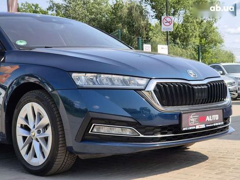 Skoda Octavia 2021 - фото 11