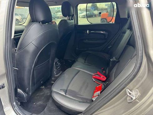 MINI Clubman 2017 - фото 19