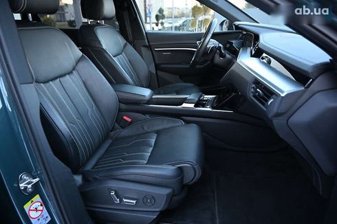 Audi e-tron S 2021 - фото 25