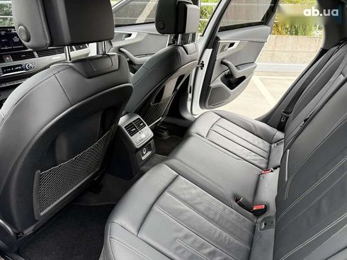 Audi A4 2021 - фото 24