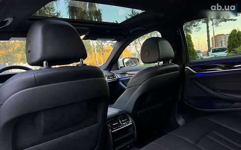 BMW 5 серия 2017 - фото 12