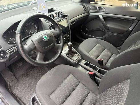 Skoda Octavia 2011 - фото 18