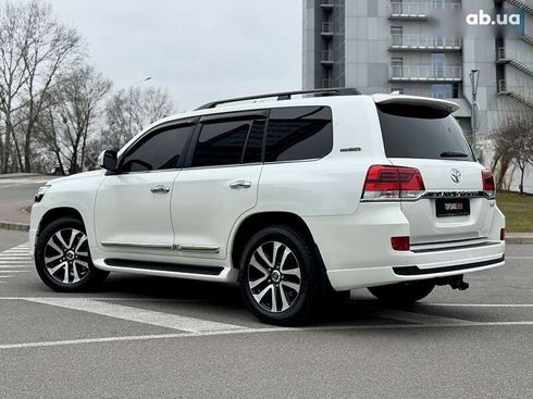 Toyota Land Cruiser 2019 - фото 8