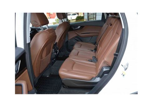 Audi Q7 2017 - фото 16