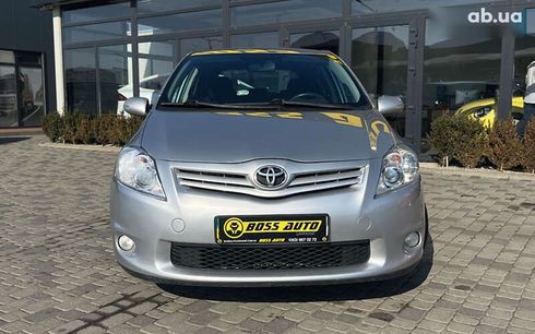 Toyota Auris 2011 - фото 2