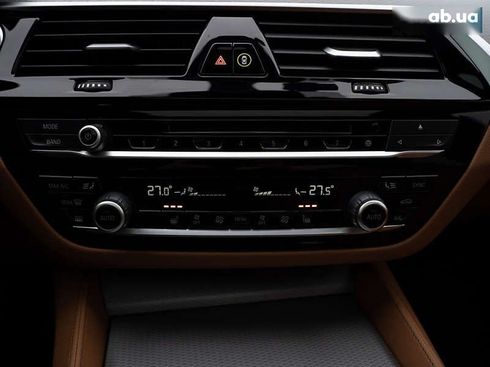 BMW 5 серия 2017 - фото 28