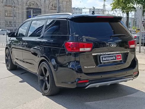 Kia Sedona 2015 черный - фото 4