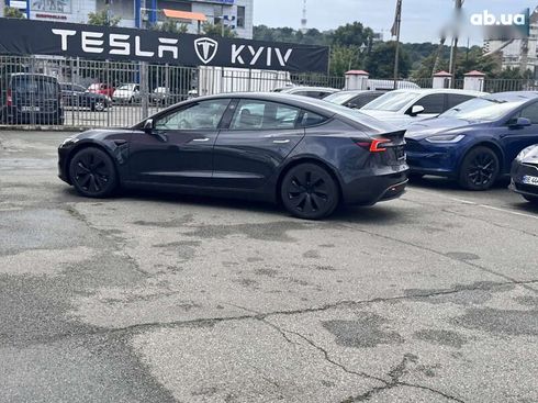 Tesla Model 3 2024 - фото 8