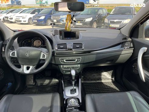 Renault Megane 2012 красный - фото 21
