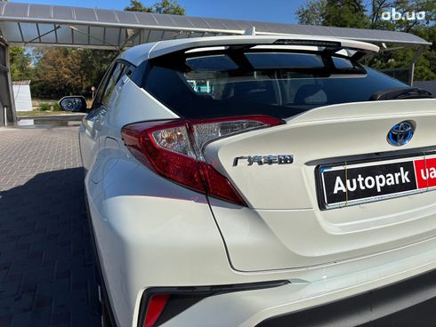 Toyota C-HR 2020 белый - фото 13