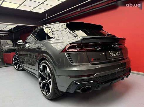 Audi RS Q8 2021 - фото 26