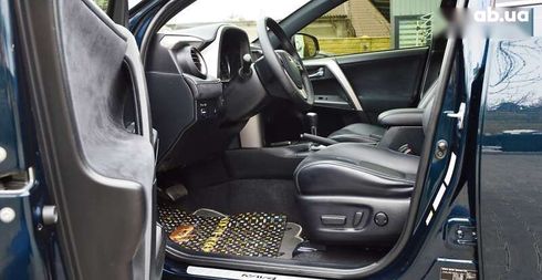 Toyota RAV4 2017 - фото 18